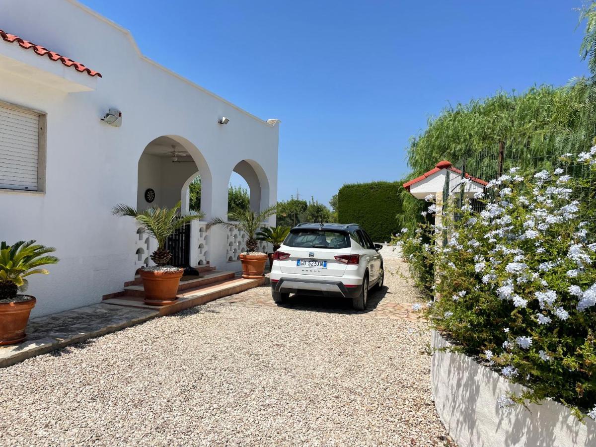 Villa Connie Serranova Eksteriør billede